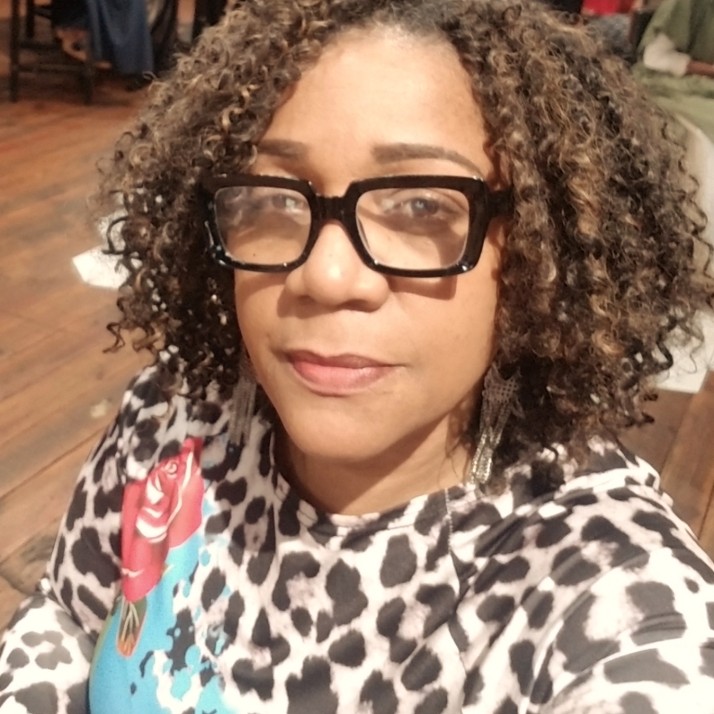 Meet your Posher, Caroline